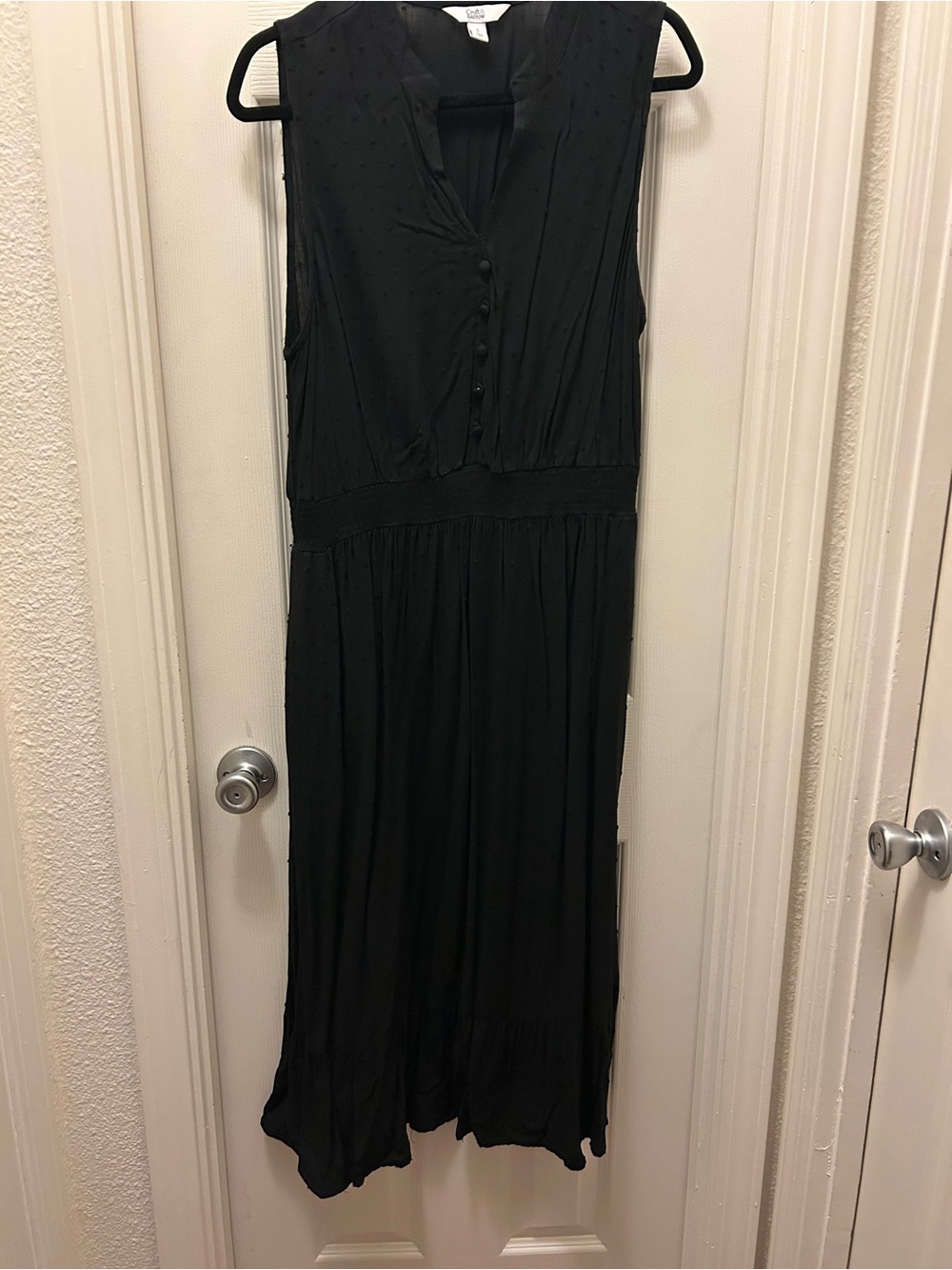 Croft & Barrow Black Sleeveless V-Neck Maxi Dress with Button Front